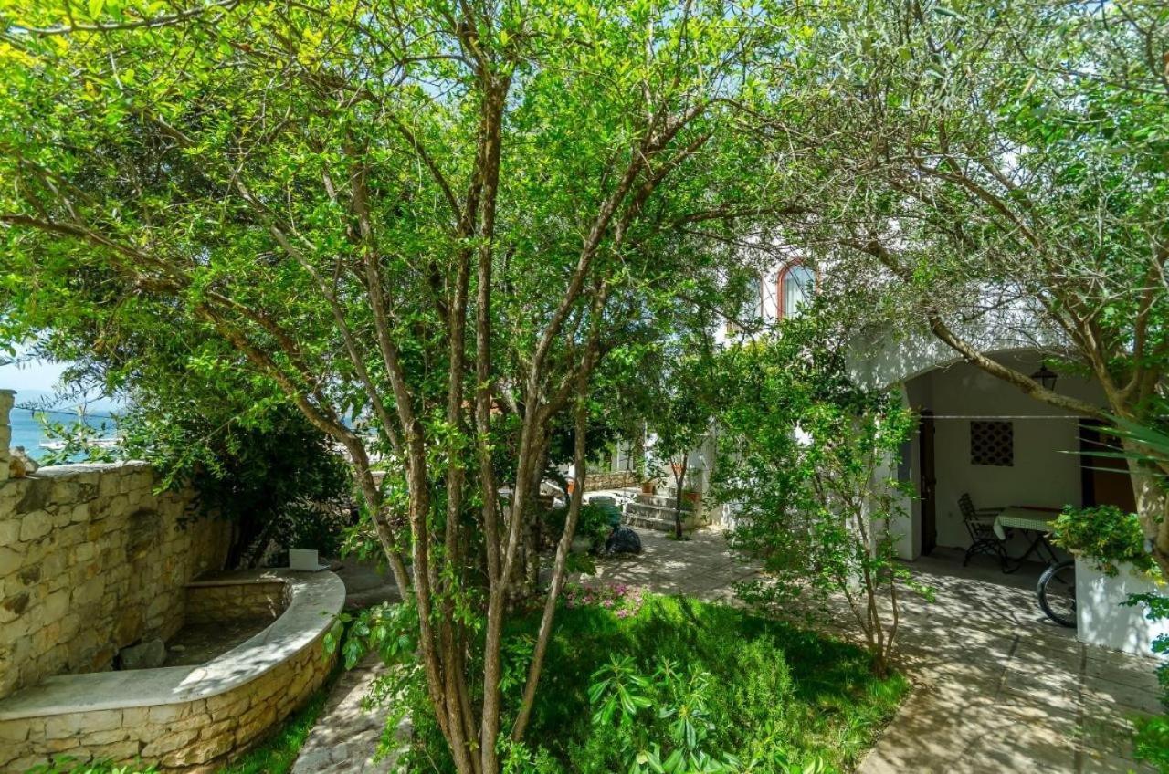 Apartments Doria - 20M From Beach Trogir Ngoại thất bức ảnh